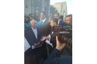 Зеленський зустрівся з жителями Волині, які вимагають розблокувати будівництво школи у селі (фото)