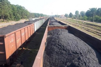 На Волині стоять десятки російських вагонів з вугіллям (відео)