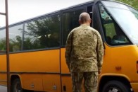 Маршрутників провчили через військових (відео)