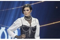 Облизала: MARUV підірвала мережу еротичним фото