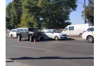 У Луцьку елітний Hummer протаранив патрульних (фото)