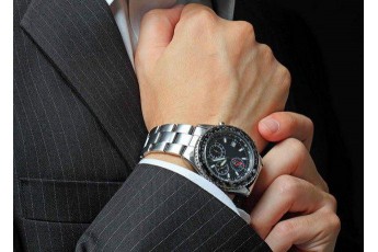 У депутата з партії Порошенка вкрали годинник за ціною квартири (фото)