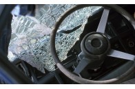 На Волині авто вилетіло з дороги