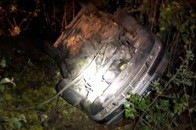 На Волині легковик на швидкості злетів у кювет та перекинувся: 4-місячне немовля – у реанімації