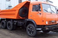 На відомому луцькому підприємстві вантажівка переїхала працівника, чоловік − у лікарні