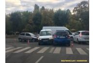 Хотів проскочити: у Луцьку ДТП за участю трьох автівок