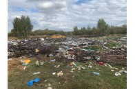 Волинське село перетворилося на суцільну сміттєву яму