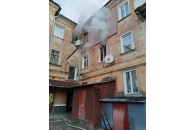 На Волині горіла багатоповерхівка − 6 людей врятовано, серед яких маленькі діти (фото)