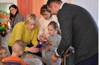 У Луцьку діткам з особливими потребами подарували іграшки