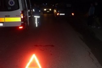 Біля Луцька вантажівка на смерть збила чоловіка: поліція встановлює особу загиблого
