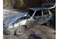 На Волині під час ДТП перекинувся легковик (фото)