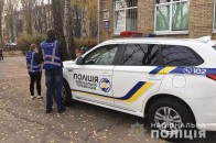 У школі семикласниця з розбігу вистрибнула у відчинене вікно четвертого поверху