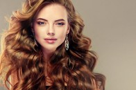 Фахівці назвали чотири способи, як зволожити сухе волосся