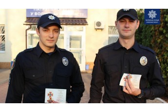 Луцькі патрульні отримали відзнаки за врятованого трирічного хлопчика