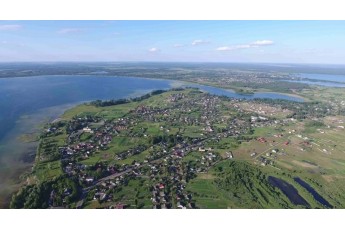 Гектари землі в найелітнішій частині Волині віддали двом посадовцям з Львівщини (відео)