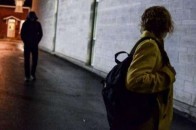 Били та ставили на коліна: на Волині компанія молодиків знущалась з дівчини