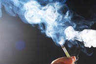Про яку психічну хворобу свідчить звичка курити: дослідження