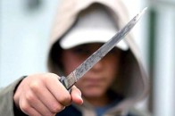 Порізав і втік: у Луцьку розшукують свідків нападу на молодого хлопця