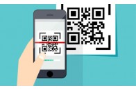 У Луцьку розшукують чоловіка, що розклеював листівки з QR-кодом продажу наркотиків (фото)