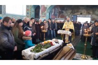 На Волині попрощалися із померлим воїном АТО (фото)