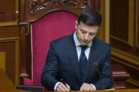Зеленський відзначив нагородою волинського водія