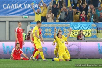 Україна на останній хвилині вирвала нічию у матчі відбору на Євро-2020 з Сербією (відео)