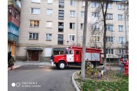 У житловому будинку Луцька виникла пожежа, є потерпілі (фото, відео)