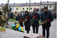Скорботна хода та віче: сотні лучан вийшли вшанувати пам'ять жертв Голодоморів (фото)