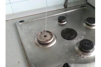 У лучан з кухонних плит замість газу полилася вода