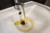 Лучан просять тимчасово не вживати воду з-під крану