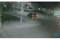 На Волині автомобіль на швидкості влетів у паркан і зник з місця пригоди (відео)