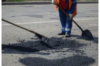 В Україні припинять ямковий ремонт доріг
