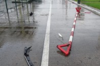 У Луцьку п'яний водій зніс шлагбаум та намагався відкупитись від поліції