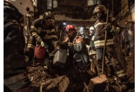Під завалами згорілого одеського коледжу знайшли тіла ще двох загиблих (фото, відео)