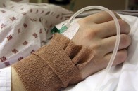 Повідомили про стан лучанина, який разом із братом отруївся невідомою речовиною (відео)