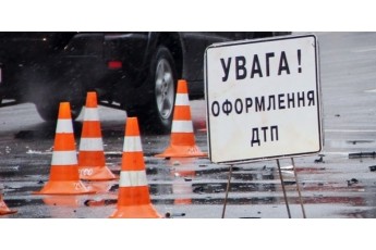 Подвійна ДТП у Луцьку: водій збив вагітну жінку та зіткнувся з автомобілем