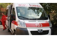 У Луцьку жінка посеред вулиці перерізала вени (відео 18+)