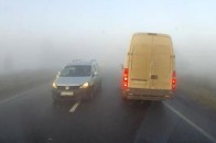 Небезпечні маневри в тумані: на Волині водій ледь не спричинив аварію (відео)