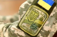 Під час обстрілів на Донбасі бойовики поранили українського військового