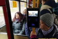 У Луцьку перевізник заклеїв валідатор скотчем та приймає оплату готівкою