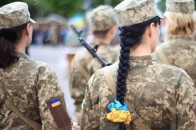 У військовій частині невідомі жорстоко побили жінку-військову