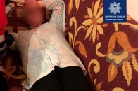 У місті на Волині жінка намагалася зістрибнути з вікна багатоповерхівки (відео)