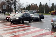 У Луцьку поблизу пішохідного переходу на проспекті Перемоги зіткнулися дві автівки (фото)