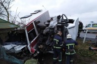 Головні новини Волині 27 грудня: у луцькому пабі масово отруїлись відвідувачі; пасажирський автобус потрапив у моторошну аварію