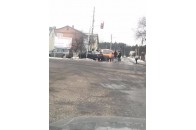 Не розминулися: у місті на Волині зіткнулось два автомобілі