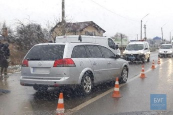 У місті на Волині легковик зіткнувся із мікроавтобусом