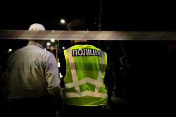 У лісосмузі знайшли чоловіка, який повісився на шнурках