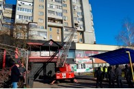 Повідомили деталі пожежі у багатоповерхівці Луцька (фото)