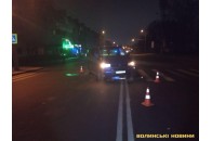 У Луцьку на переході авто збило дівчину