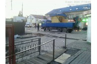 У Луцьку біля Старого ринку демонтували перші незаконні МАФи